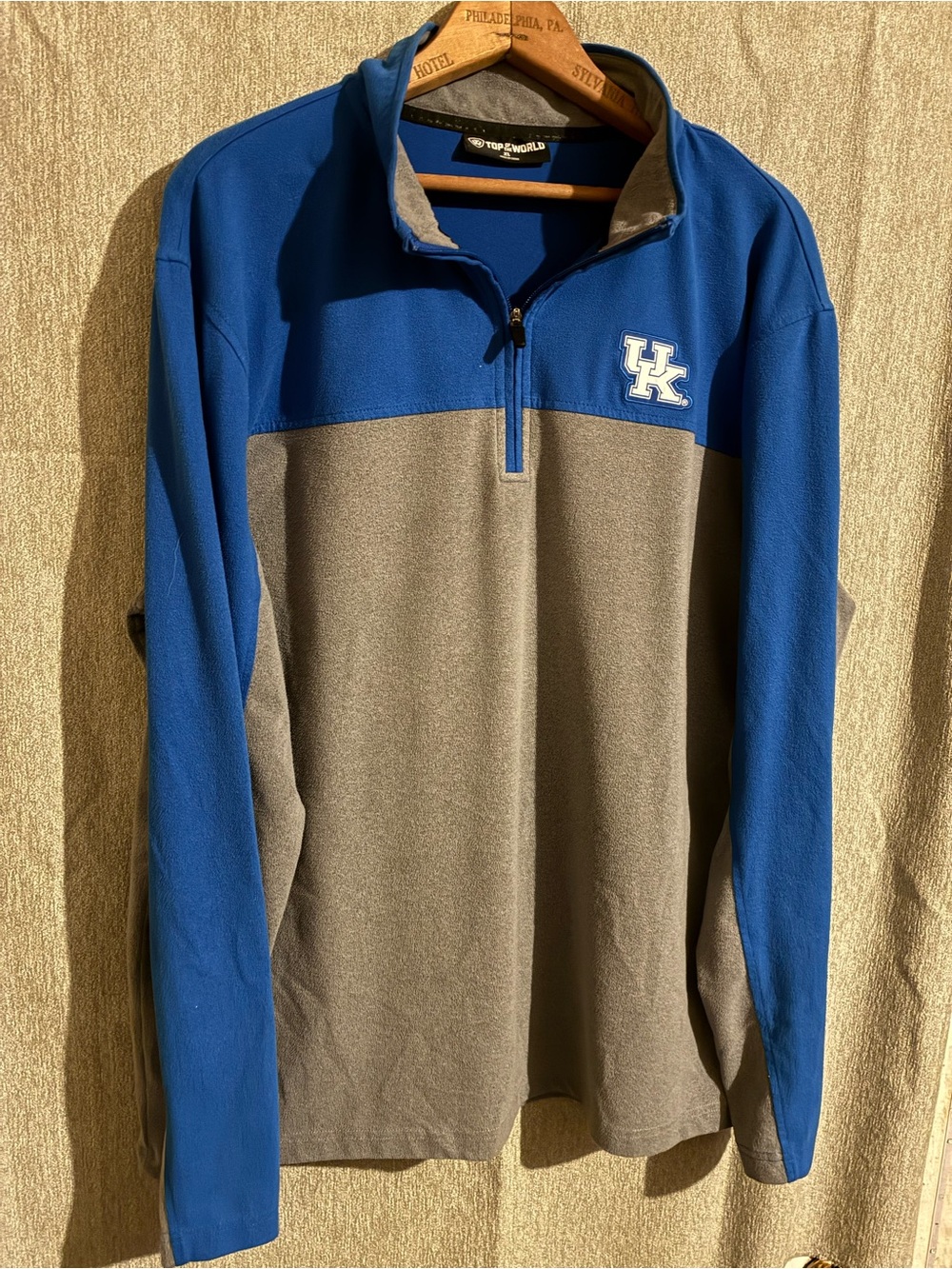 University of Kentucky wildcats Quarter-Zip Fleece jacket XL
